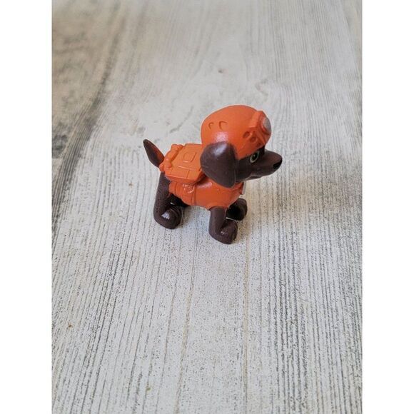 Spin Master 2017 Zuma Paw Patrol Disney Junior Pixar toy figure - Picture 2 of 5